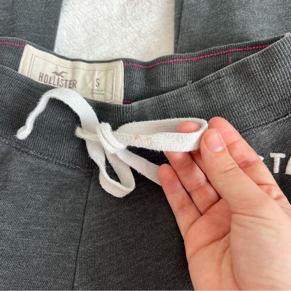 Hollister Surf Relay Flare Sweatpants - Picture 4 of 8